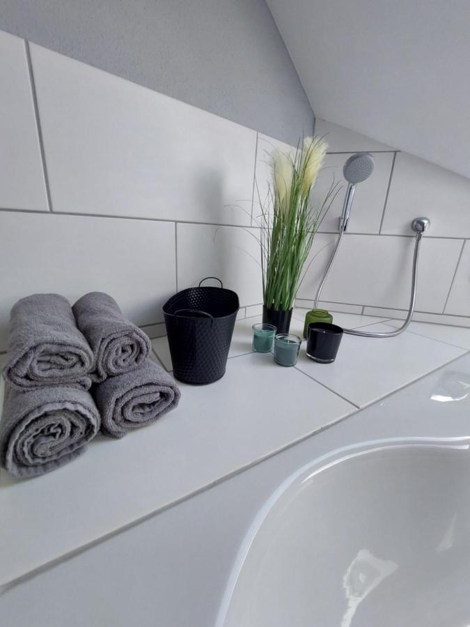 Ferienwohnung Uljana Schweich Exterior foto